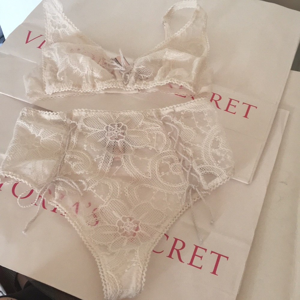 SOLD❌Victoria’s Secret Dream Angels Set - Picture 2 of 6